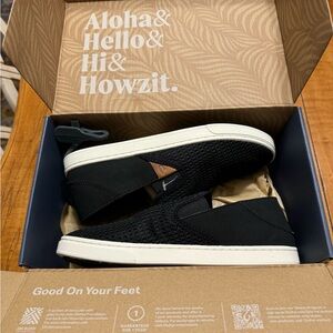 NWT- Olukai Pehuea Black Slip On Shoes